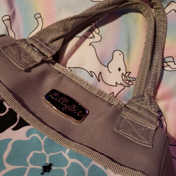 lilly Bit diaper clutch with cross over strap - Picture 3 of 3